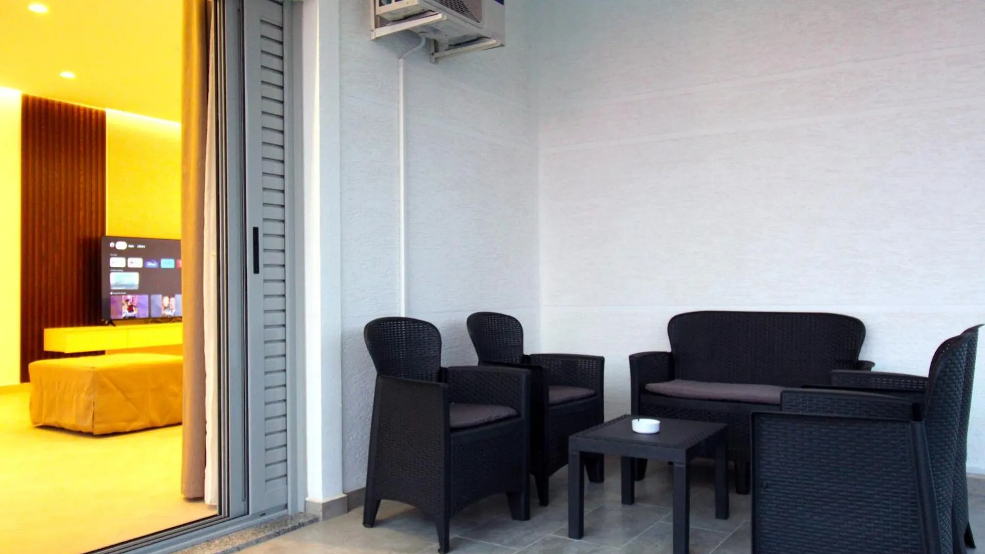 Luxury Villa Jo-An Ksamil 0*,  Albánie